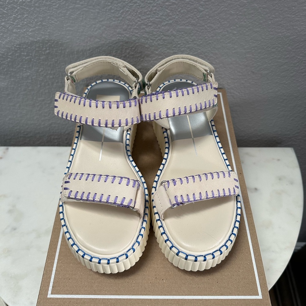 Dolce Vita Debra sandals size 6 NWB